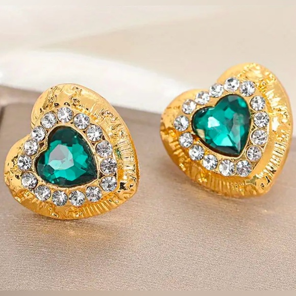 Golden Heart, Faux Emerald Pendant, Cubic Zirconia Necklace & Earrings Set - Picture 3 of 7